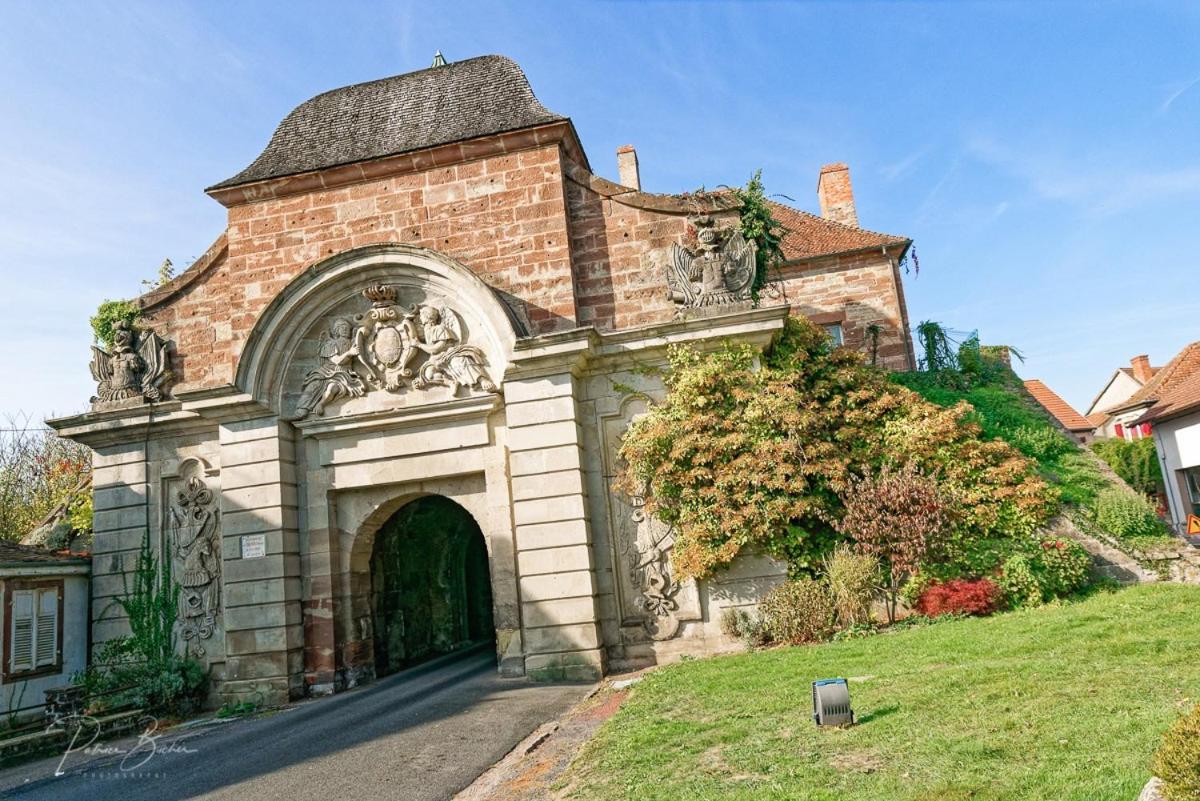 Logis Hotel Notre-Dame - Restaurant Ouvert Midi Et Soir Sauf Dimanche Soir Danne-et-Quatre-Vents エクステリア 写真