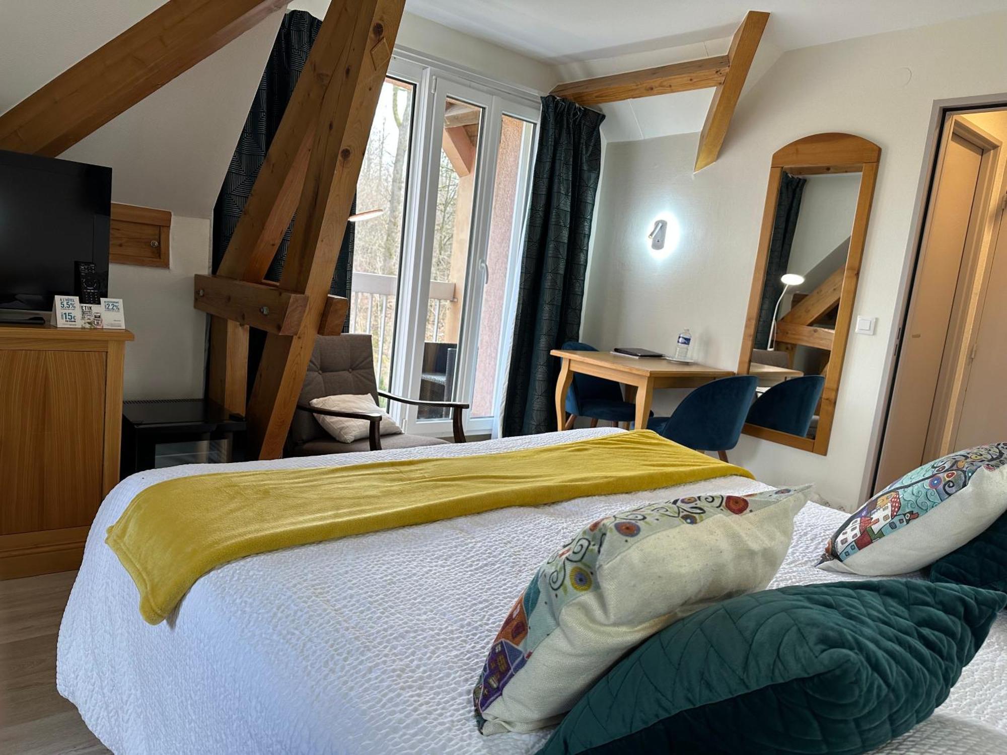 Logis Hotel Notre-Dame - Restaurant Ouvert Midi Et Soir Sauf Dimanche Soir Danne-et-Quatre-Vents エクステリア 写真