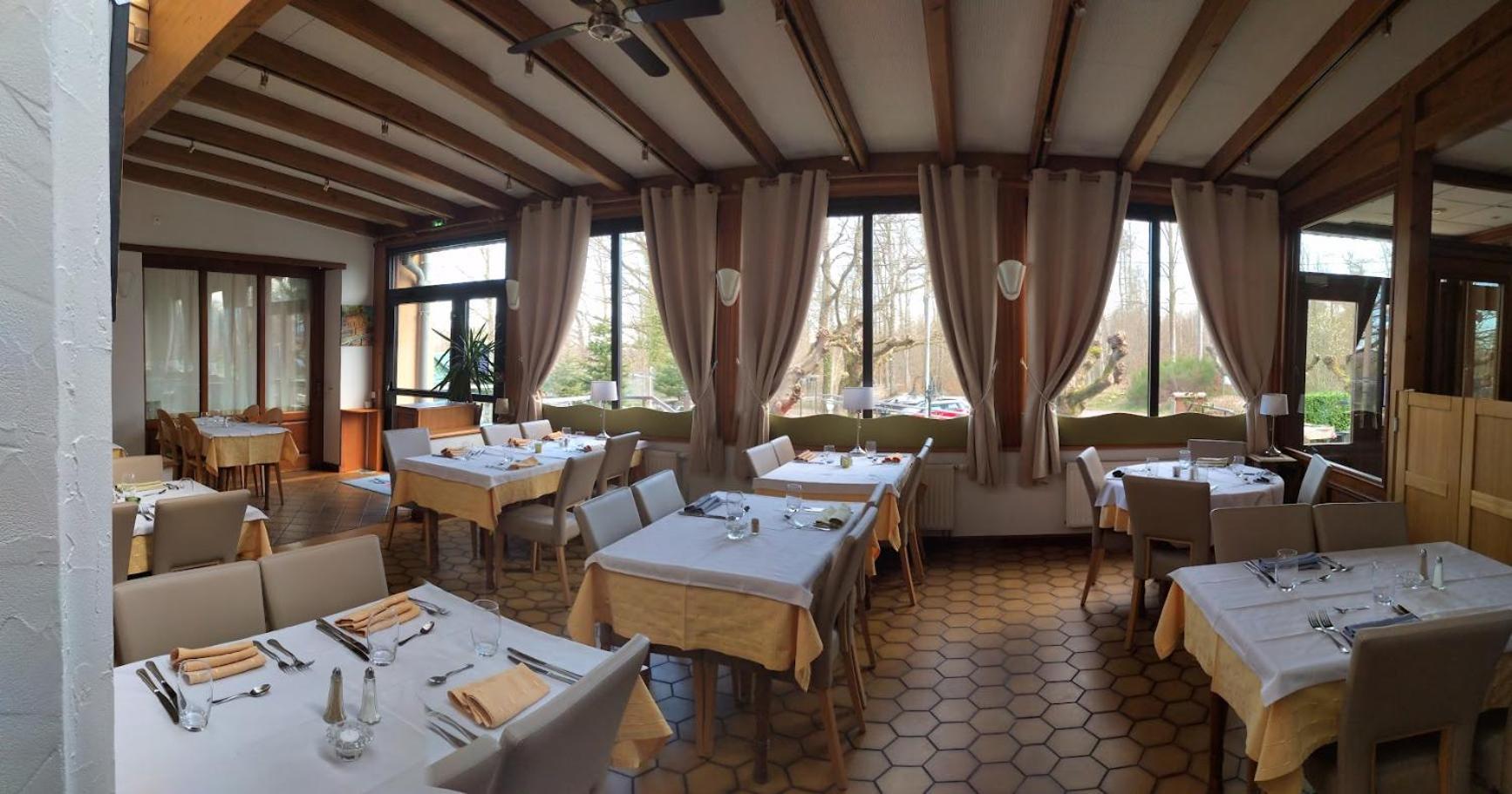 Logis Hotel Notre-Dame - Restaurant Ouvert Midi Et Soir Sauf Dimanche Soir Danne-et-Quatre-Vents エクステリア 写真